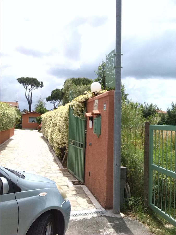 Giusy Bed And Breakfast Marina Di Carrara Buitenkant foto