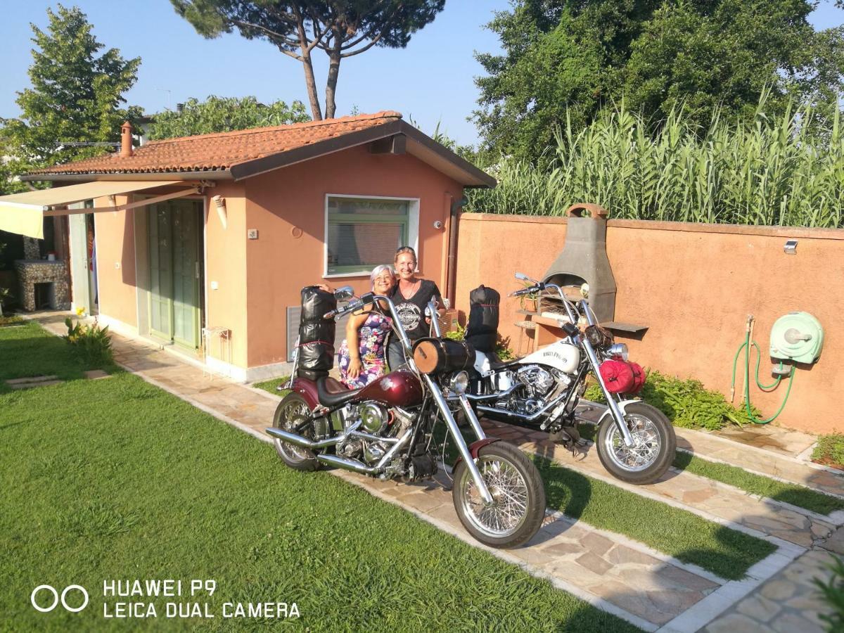 Giusy Bed And Breakfast Marina Di Carrara Buitenkant foto